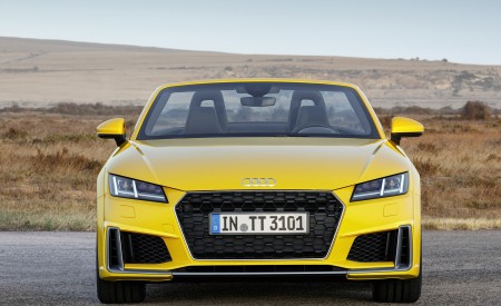 2019 Audi TT Roadster (Color: Vegas Yellow) Front Wallpapers 450x275 (26)