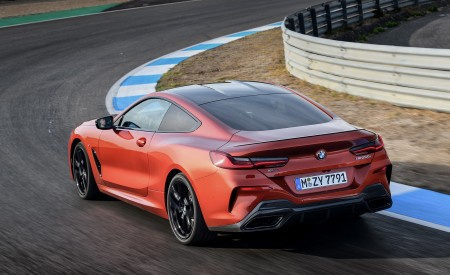 2019 BMW 8-Series M850i Rear Three-Quarter Wallpapers 450x275 (62)