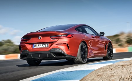 2019 BMW 8-Series M850i Rear Three-Quarter Wallpapers 450x275 (50)