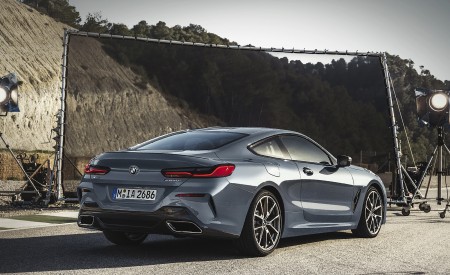 2019 BMW 8-Series M850i Rear Three-Quarter Wallpapers 450x275 (22)