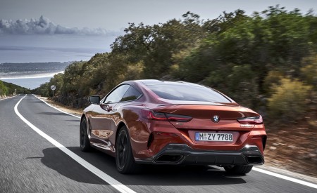 2019 BMW 8-Series M850i xDrive Rear Three-Quarter Wallpapers 450x275 (97)