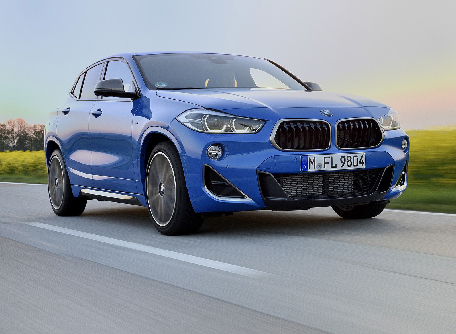 2019 BMW X2 M35i Front Three-Quarter Wallpapers  (1)