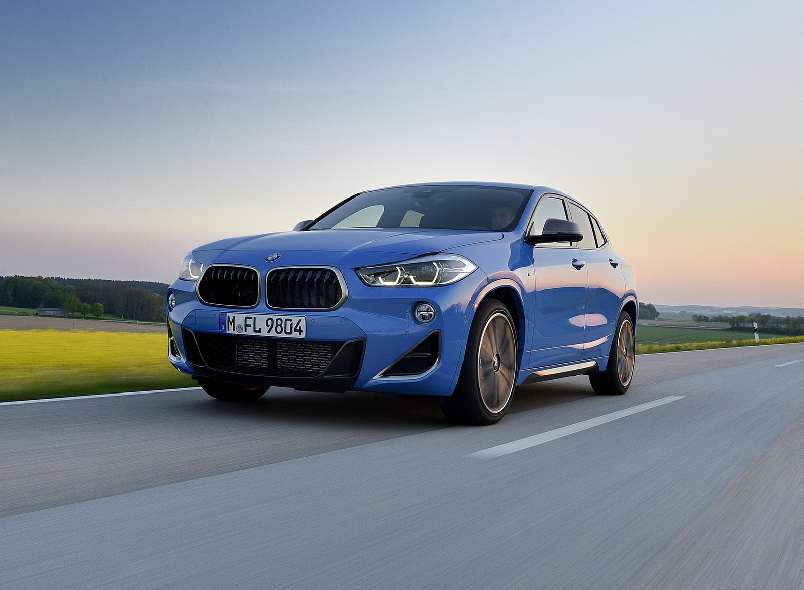 2019 BMW X2 M35i Front Three-Quarter Wallpapers (4)