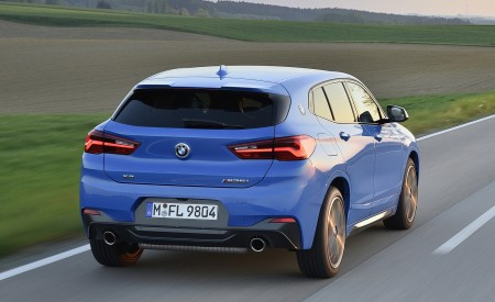 2019 BMW X2 M35i Rear Three-Quarter Wallpapers 450x275 (11)