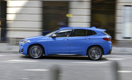 2019 BMW X2 M35i Side Wallpapers 450x275 (55)