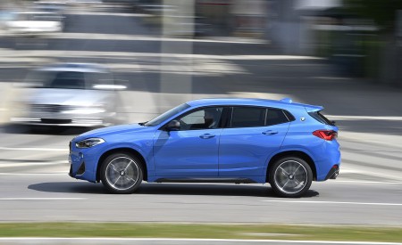 2019 BMW X2 M35i Side Wallpapers 450x275 (56)