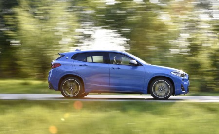 2019 BMW X2 M35i Side Wallpapers 450x275 (23)