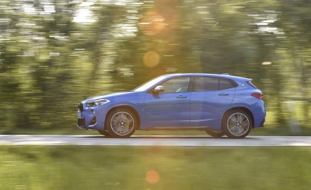 2019 BMW X2 M35i Side Wallpapers 450x275 (27)