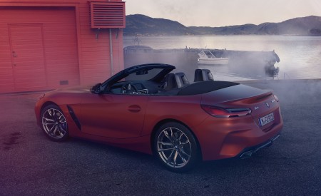 2019 BMW Z4 M40i First Edition Rear Three-Quarter Wallpapers 450x275 (6)