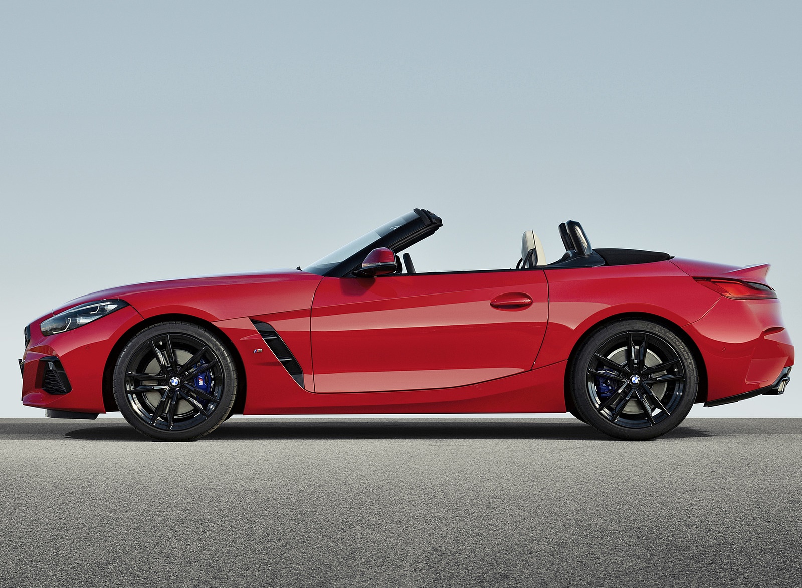 2019 BMW Z4 M40i First Edition Side Wallpapers (11)