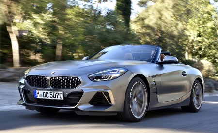 2019 BMW Z4 M40i Front Three-Quarter Wallpapers 450x275 (45)