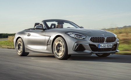 2019 BMW Z4 M40i Front Three-Quarter Wallpapers 450x275 (21)