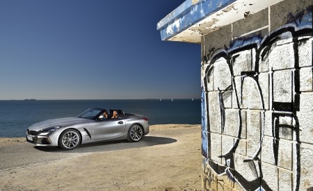 2019 BMW Z4 M40i Front Three-Quarter Wallpapers 450x275 (60)