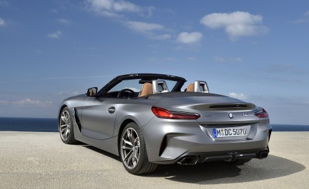 2019 BMW Z4 M40i Rear Three-Quarter Wallpapers 450x275 (68)
