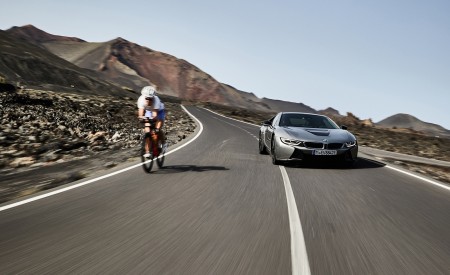 2019 BMW i8 Coupe Front Wallpapers 450x275 (8)