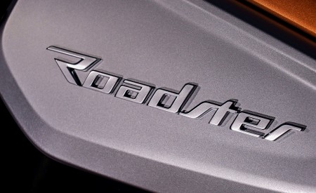 2019 BMW i8 Roadster Badge Wallpapers 450x275 (82)