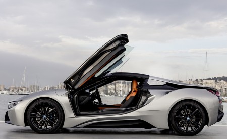 2019 BMW i8 Roadster (Color: Donington Grey) Side Wallpapers 450x275 (74)