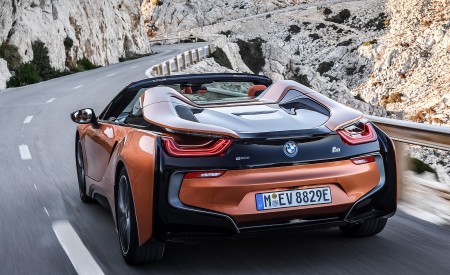 2019 BMW i8 Roadster (Color: E-Copper) Rear Wallpapers 450x275 (45)