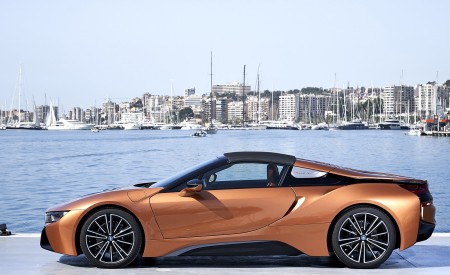 2019 BMW i8 Roadster (Color: E-Copper) Side Wallpapers 450x275 (52)