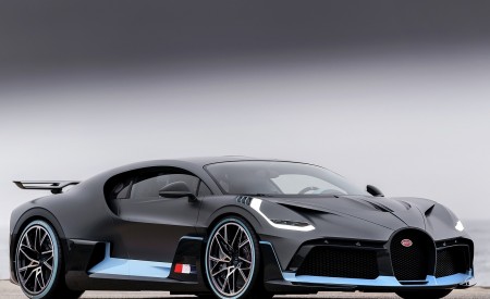 2019 Bugatti Divo Front Three-Quarter Wallpapers 450x275 (7)
