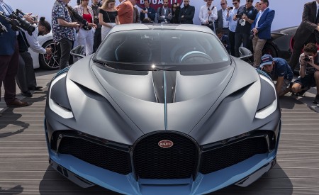 2019 Bugatti Divo Front Wallpapers 450x275 (46)