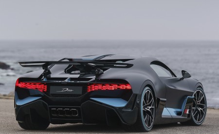 2019 Bugatti Divo Rear Three-Quarter Wallpapers 450x275 (5)