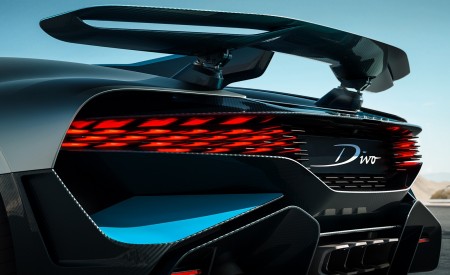 2019 Bugatti Divo Spoiler Wallpapers 450x275 (12)