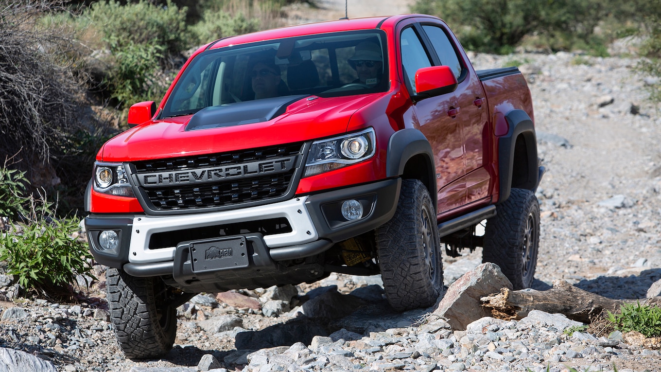 2019 Chevrolet Colorado ZR2 Bison Front Wallpapers (1)