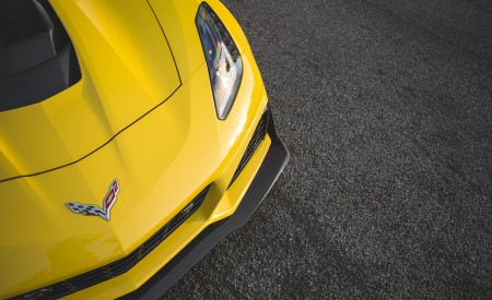 2019 Chevrolet Corvette ZR1 Badge Wallpapers 450x275 (50)