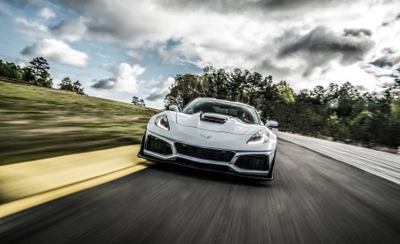 2019 Chevrolet Corvette ZR1 Front Wallpapers 450x275 (56)
