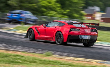 2019 Chevrolet Corvette ZR1 Rear Three-Quarter Wallpapers 450x275 (91)