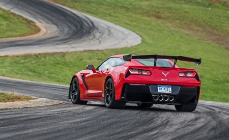 2019 Chevrolet Corvette ZR1 Rear Wallpapers 450x275 (102)