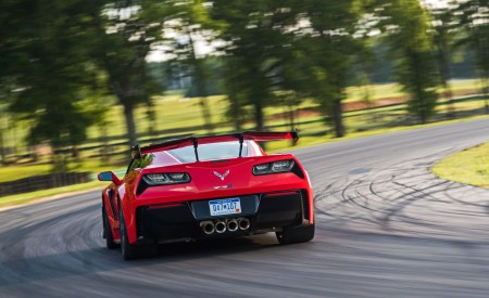 2019 Chevrolet Corvette ZR1 Rear Wallpapers 450x275 (92)