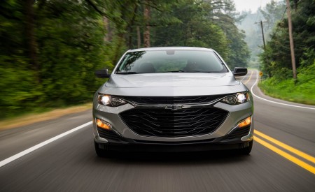 2019 Chevrolet Malibu RS Front Wallpapers 450x275 (25)