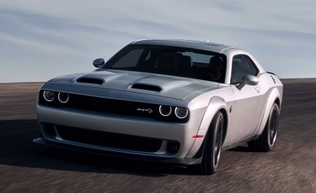 2019 Dodge Challenger SRT Hellcat Redeye Front Three-Quarter Wallpapers 450x275 (24)
