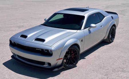 2019 Dodge Challenger SRT Hellcat Redeye Front Three-Quarter Wallpapers 450x275 (28)