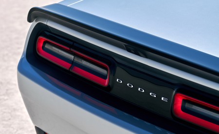 2019 Dodge Challenger SRT Hellcat Redeye Spoiler Wallpapers 450x275 (35)