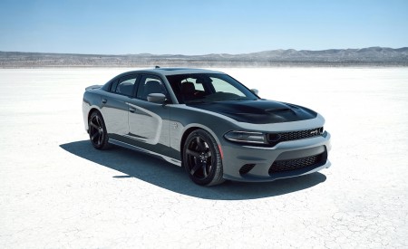 2019 Dodge Charger SRT Hellcat Front Three-Quarter Wallpapers 450x275 (8)