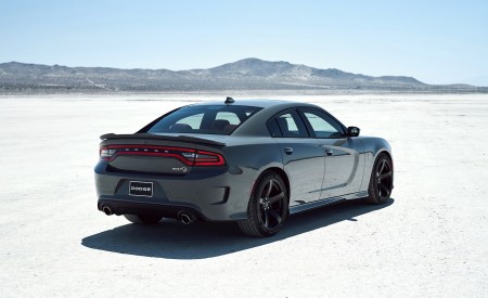 2019 Dodge Charger SRT Hellcat Rear Three-Quarter Wallpapers 450x275 (10)