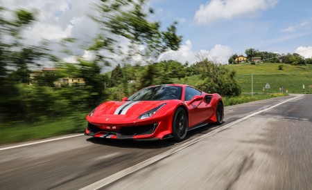 2019 Ferrari 488 Pista Front Three-Quarter Wallpapers 450x275 (29)