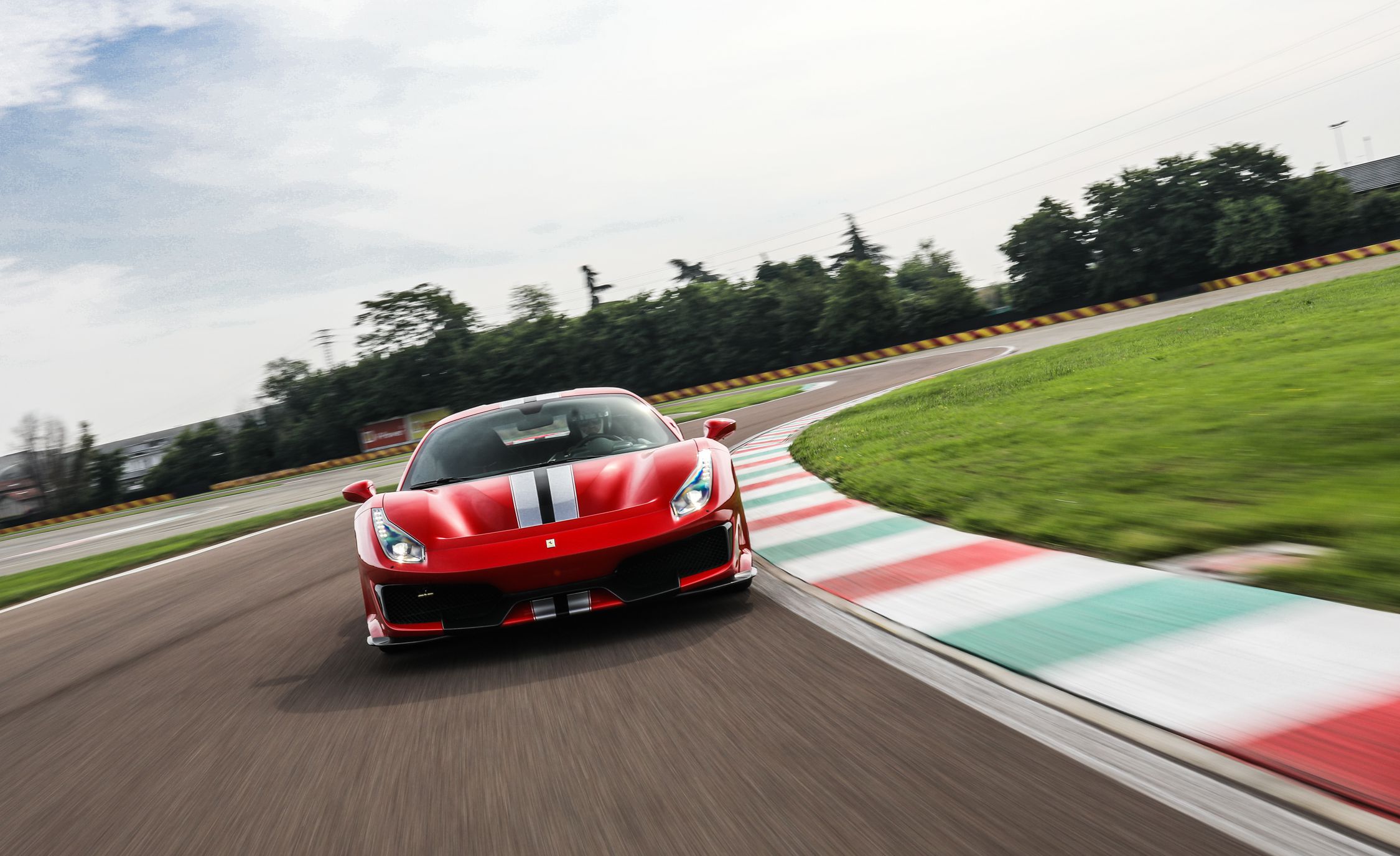 2019 Ferrari 488 Pista Front Wallpapers #25 of 62