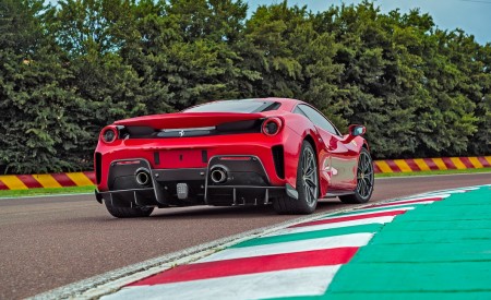 2019 Ferrari 488 Pista Rear Three-Quarter Wallpapers 450x275 (17)