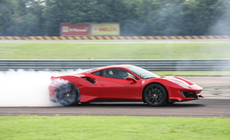 2019 Ferrari 488 Pista Side Wallpapers 450x275 (21)