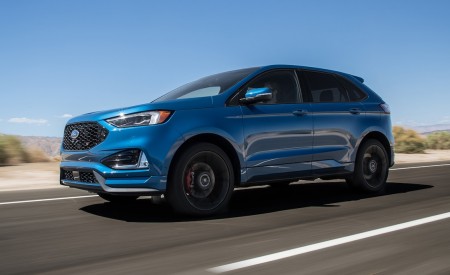 2019 Ford Edge ST Front Three-Quarter Wallpapers 450x275 (21)