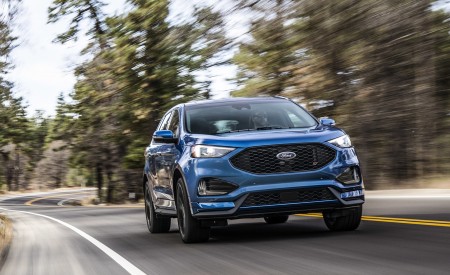 2019 Ford Edge ST Front Wallpapers 450x275 (42)