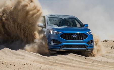 2019 Ford Edge ST Front Wallpapers 450x275 (29)
