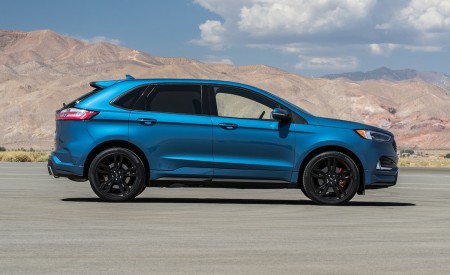 2019 Ford Edge ST Side Wallpapers 450x275 (24)