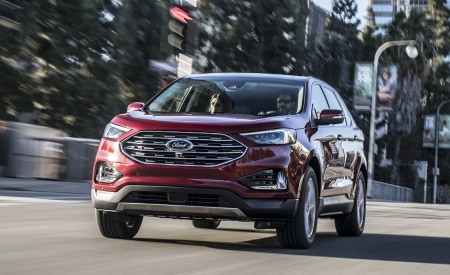 2019 Ford Edge Titanium Front Wallpapers 450x275 (46)