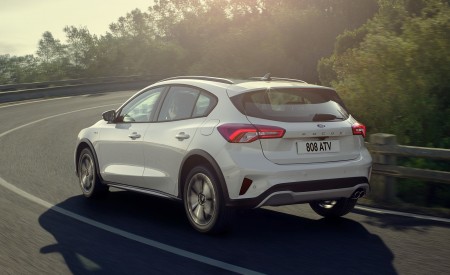 2019 Ford Focus Active Rear Three-Quarter Wallpapers 450x275 (56)