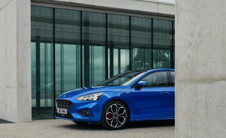 2019 Ford Focus Hatchback ST-Line Detail Wallpapers 450x275 (17)